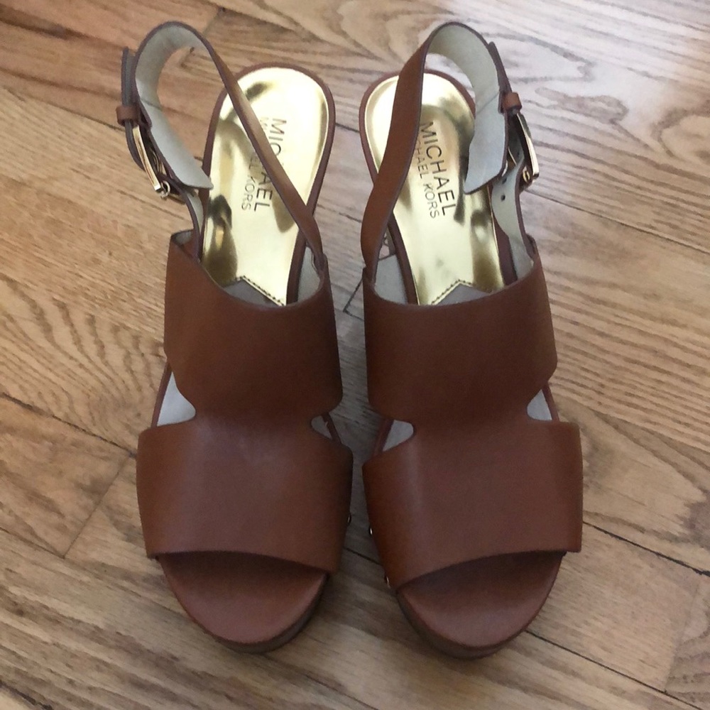 NEW MICHAEL KORS WEDGES